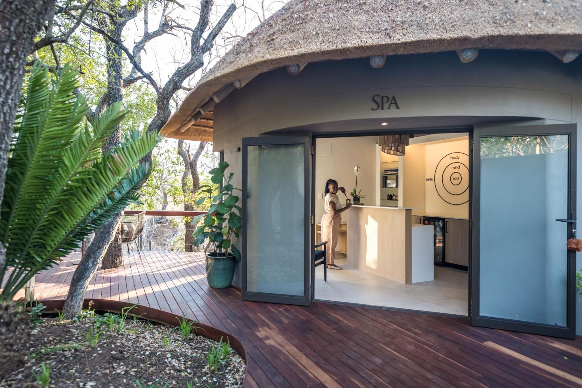 Serondella Safari Lodge Reserva de Caça Thornybush Exterior foto